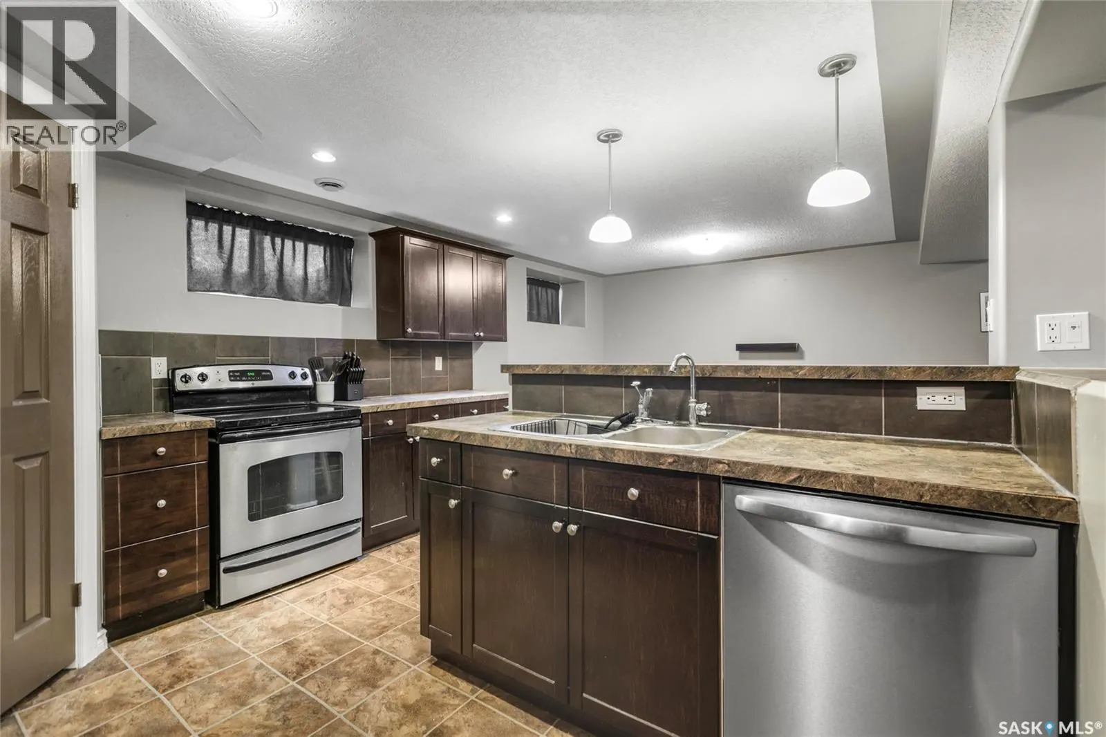 130 Scrivener CRESCENT