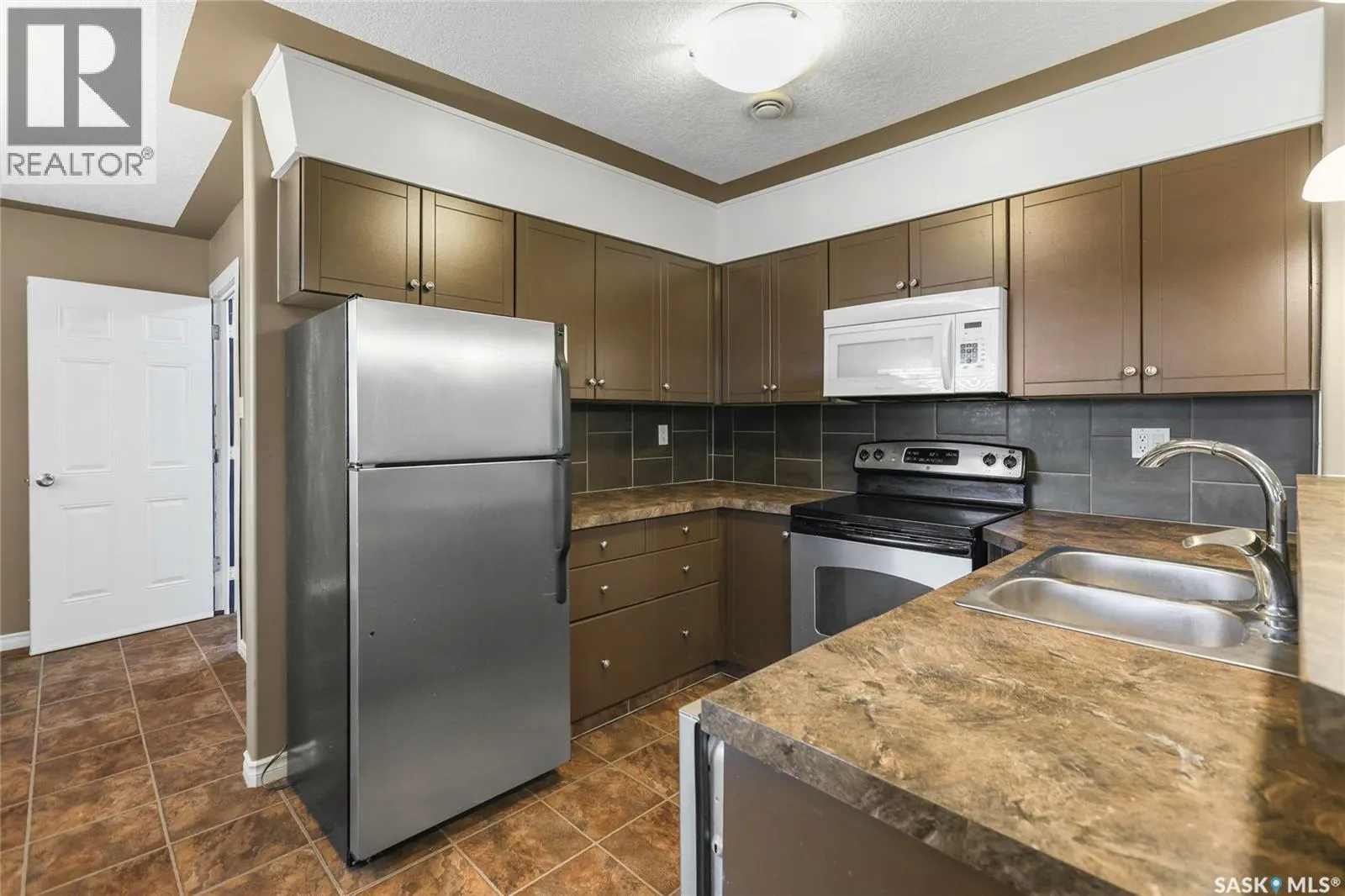 130 Scrivener CRESCENT