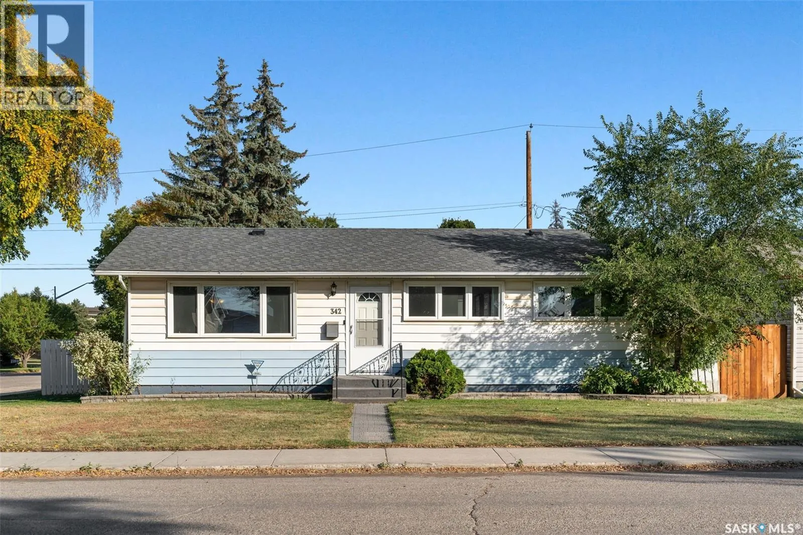342 Vancouver AVENUE N