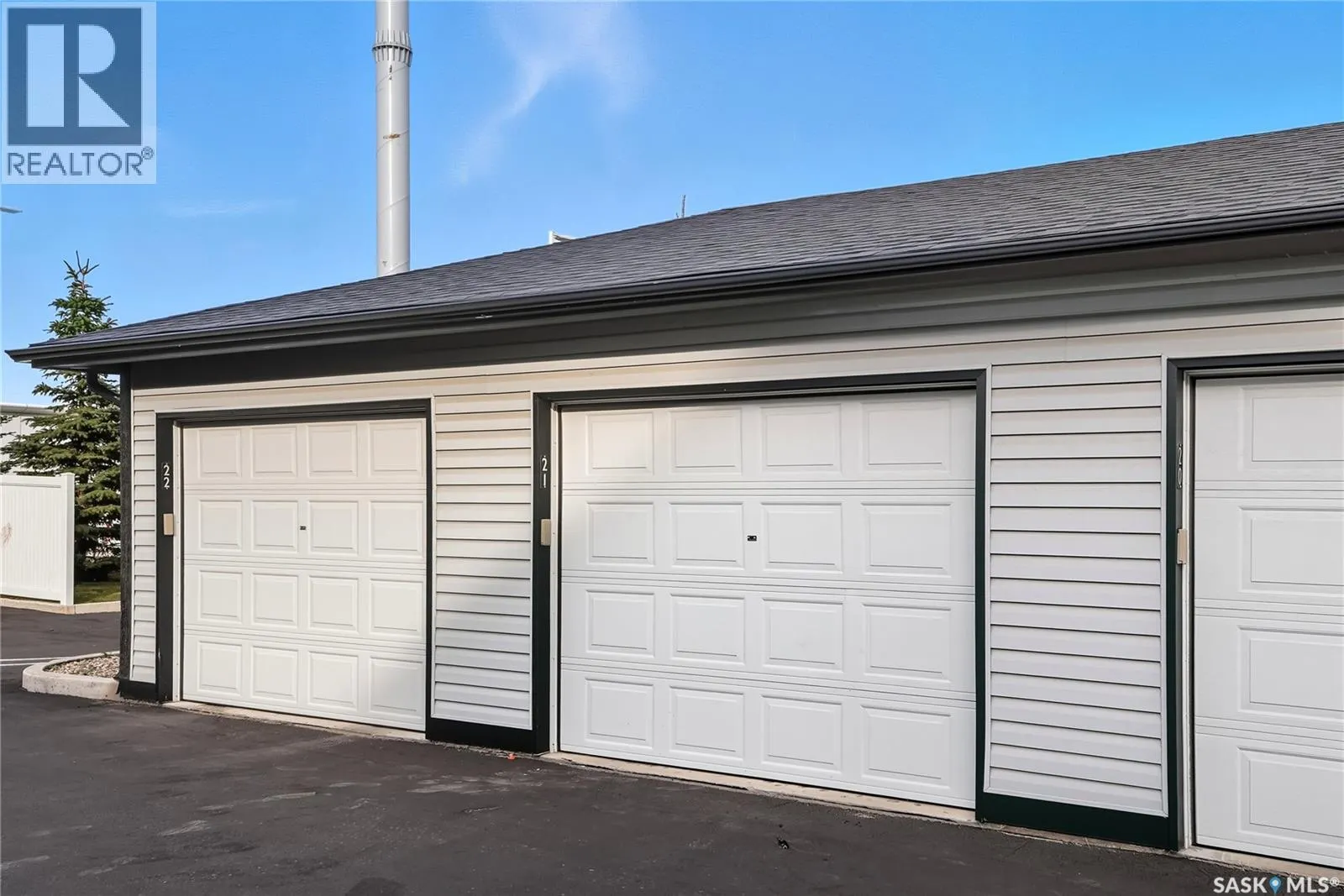 316 620 Cornish ROAD