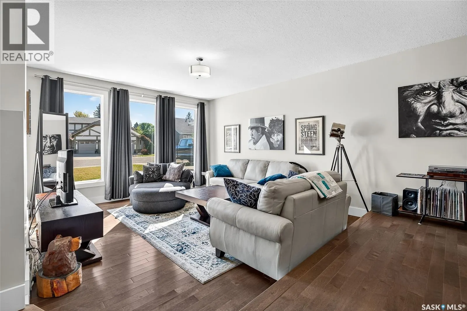 1318 Regal CRESCENT