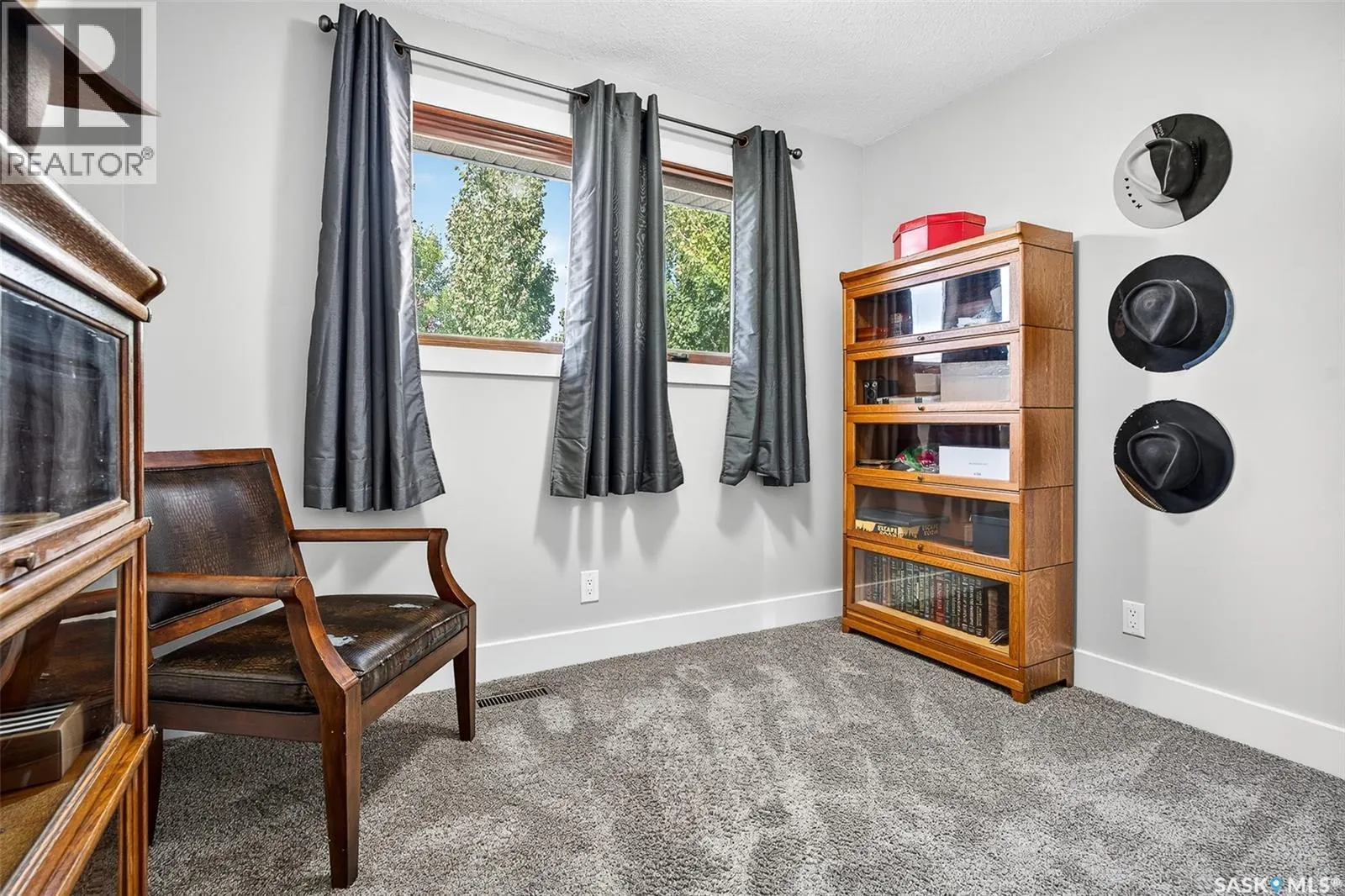 1318 Regal CRESCENT