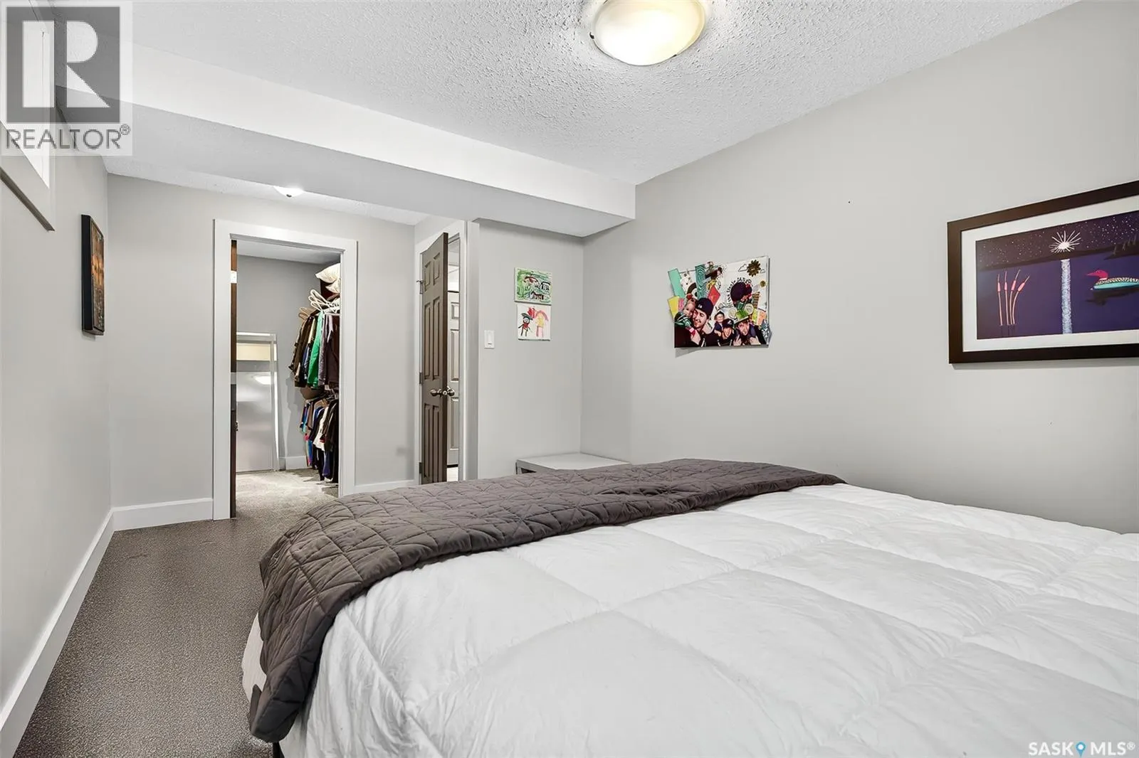 1318 Regal CRESCENT
