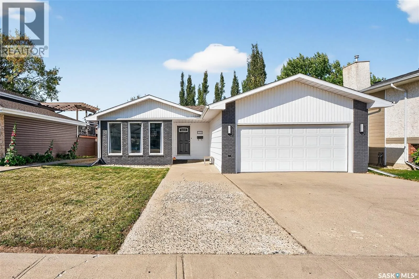 1318 Regal CRESCENT