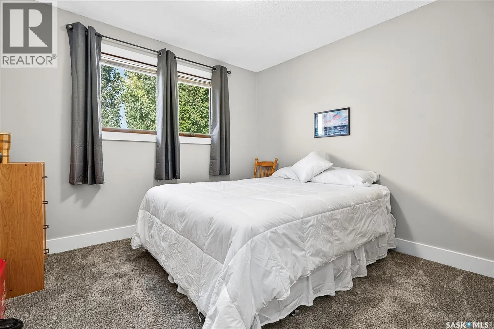 1318 Regal CRESCENT