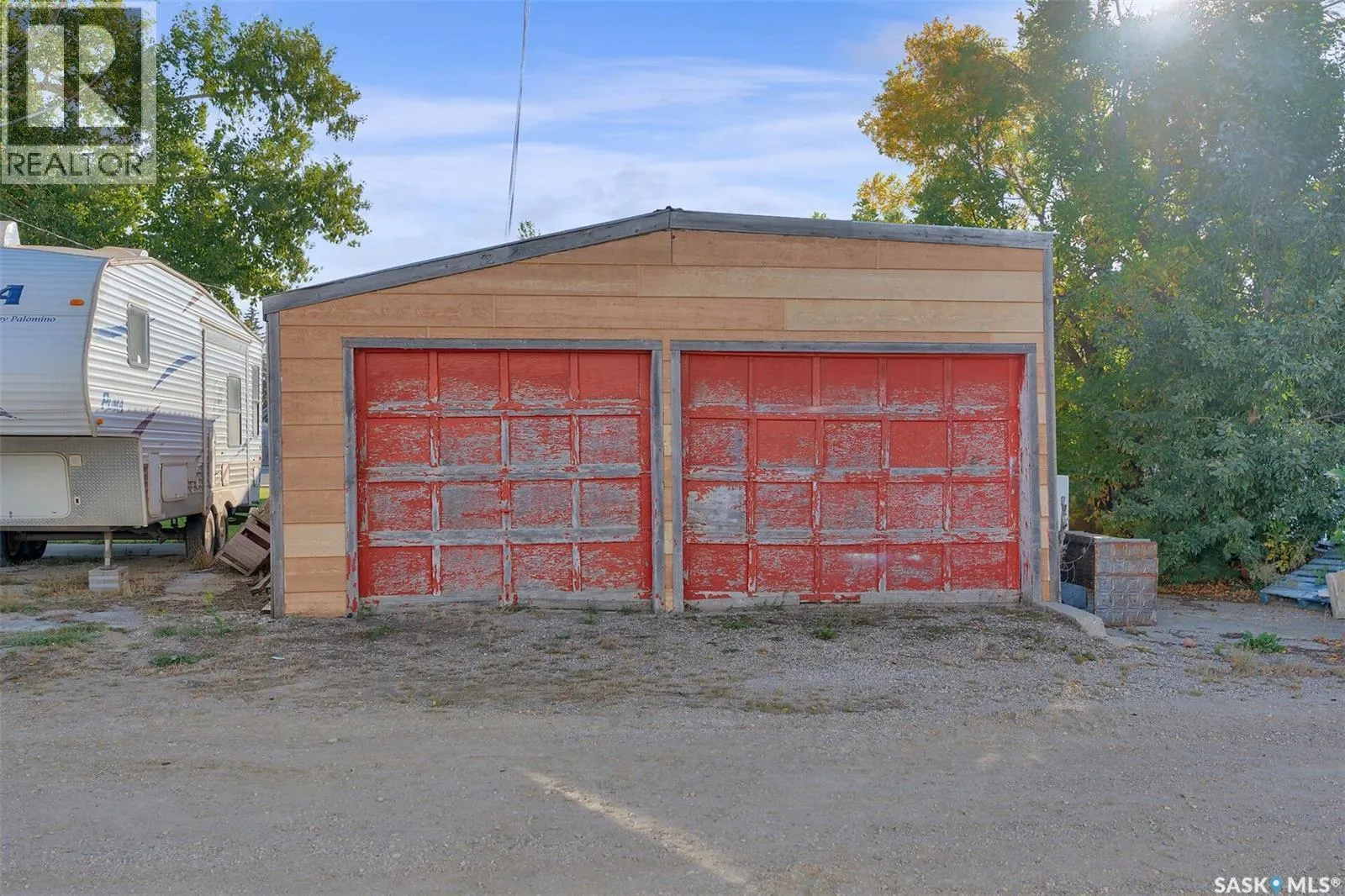 122 Central AVENUE