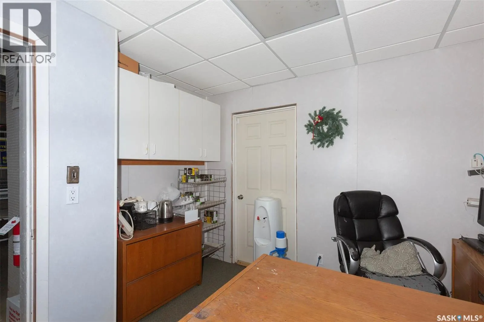 325 & 329 4th AVENUE SW