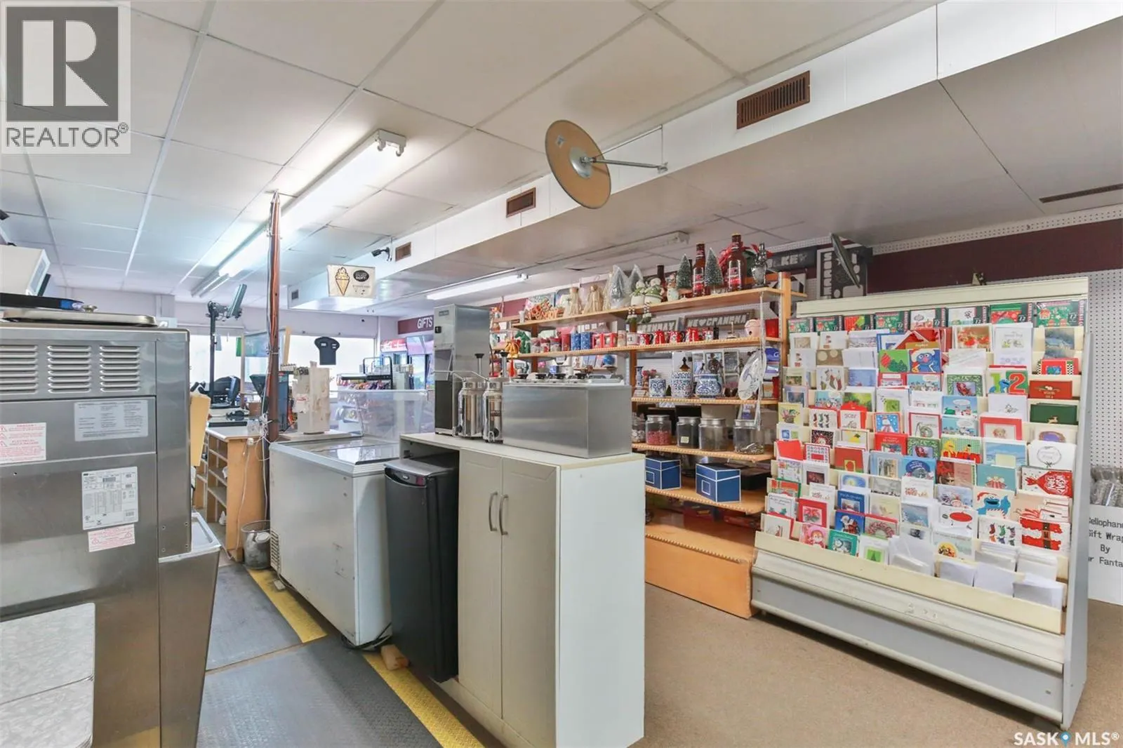 325 & 329 4th AVENUE SW