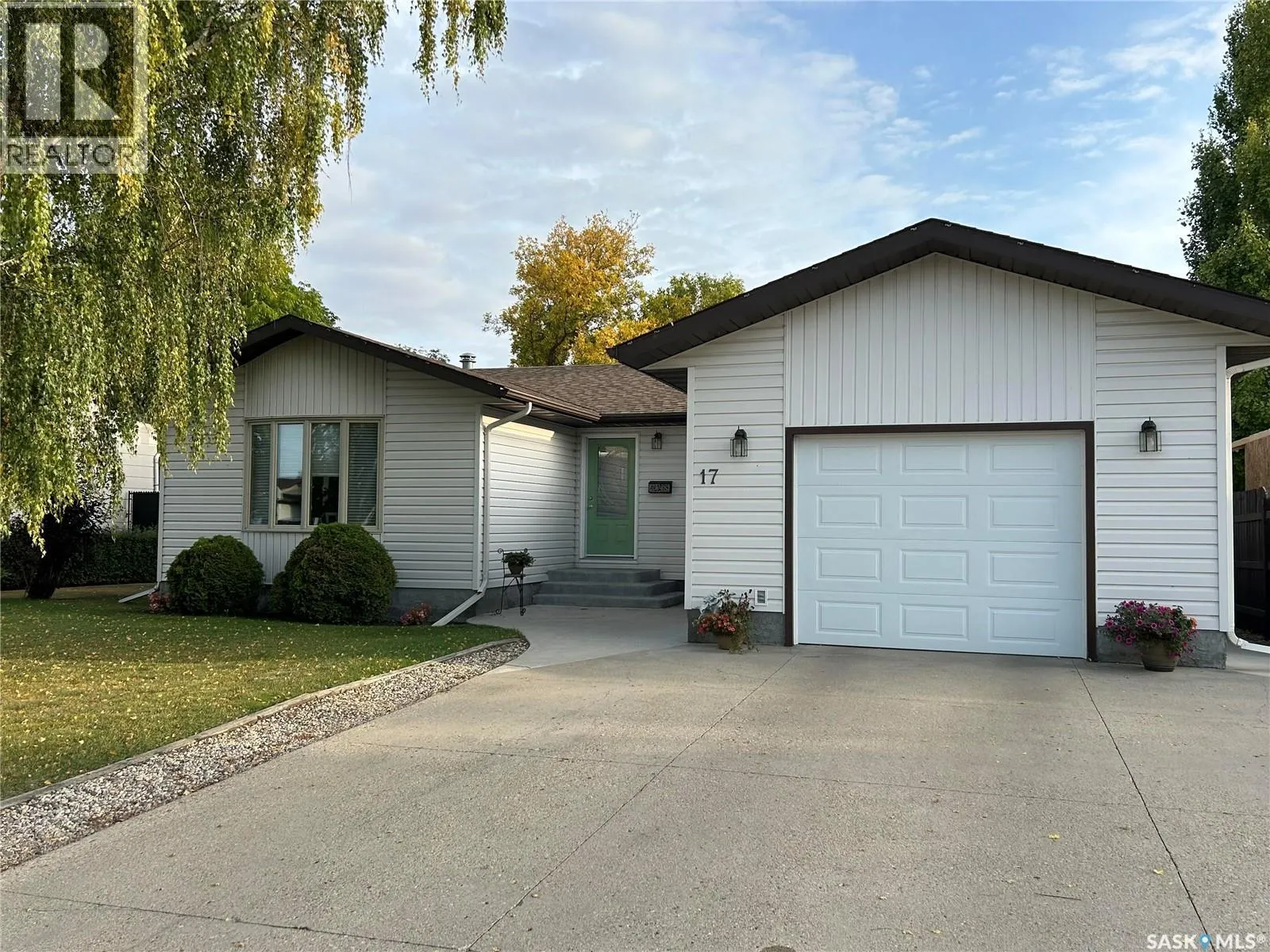 17 Stebbings CRESCENT