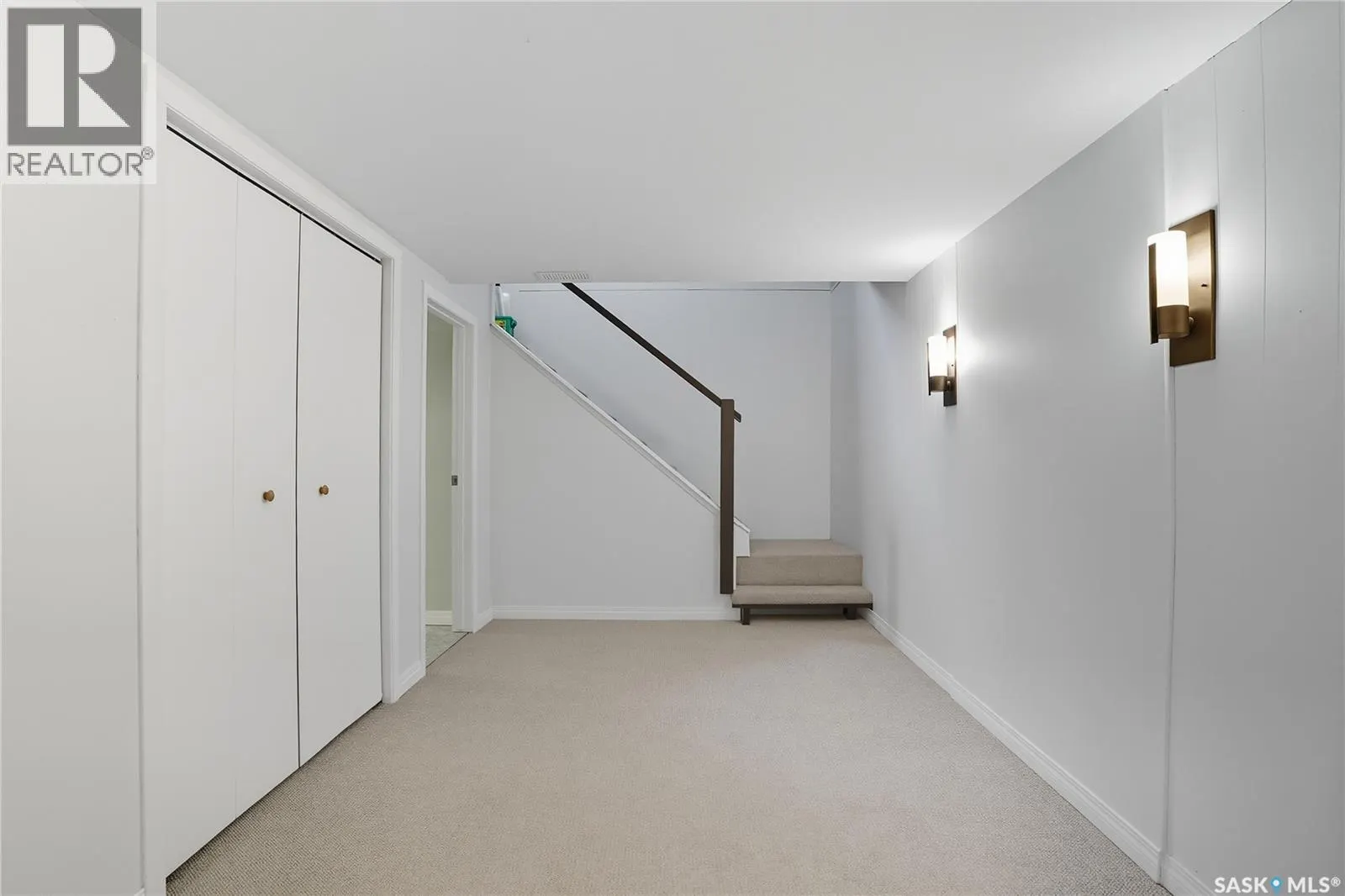 5 Ling STREET