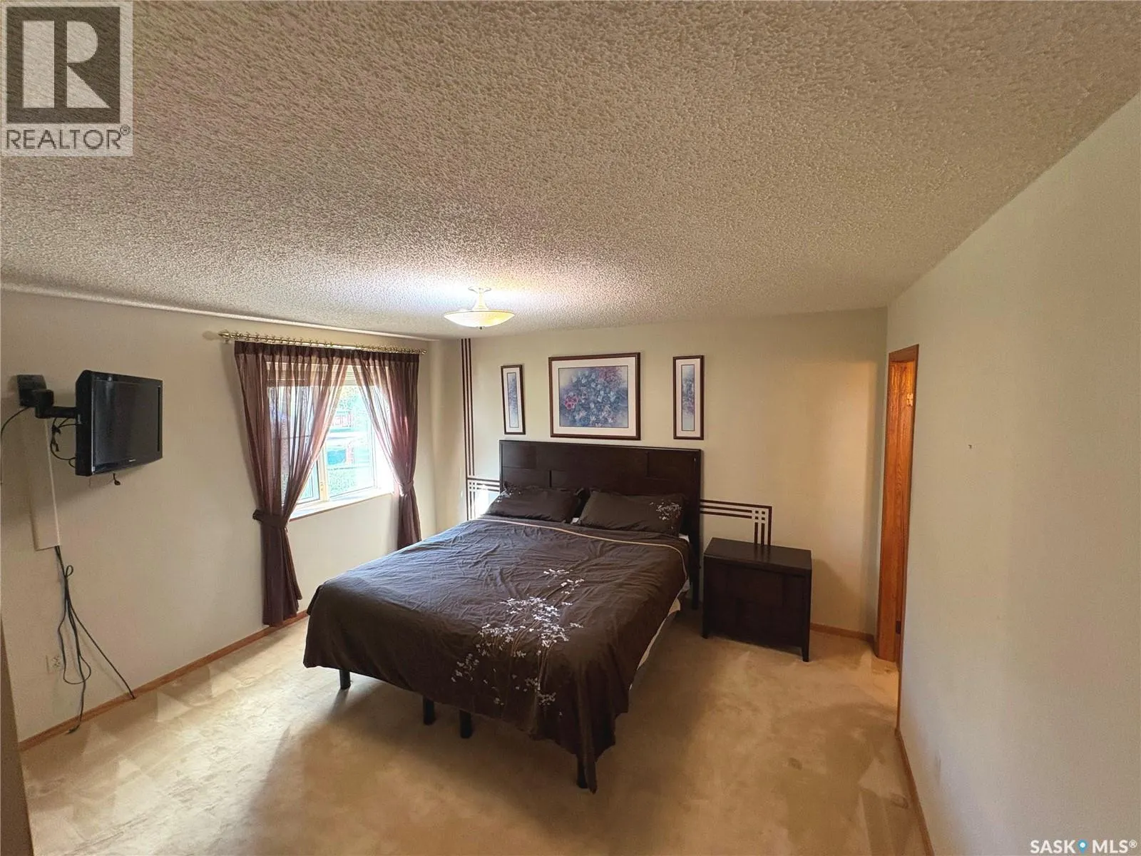 244 Central AVENUE S