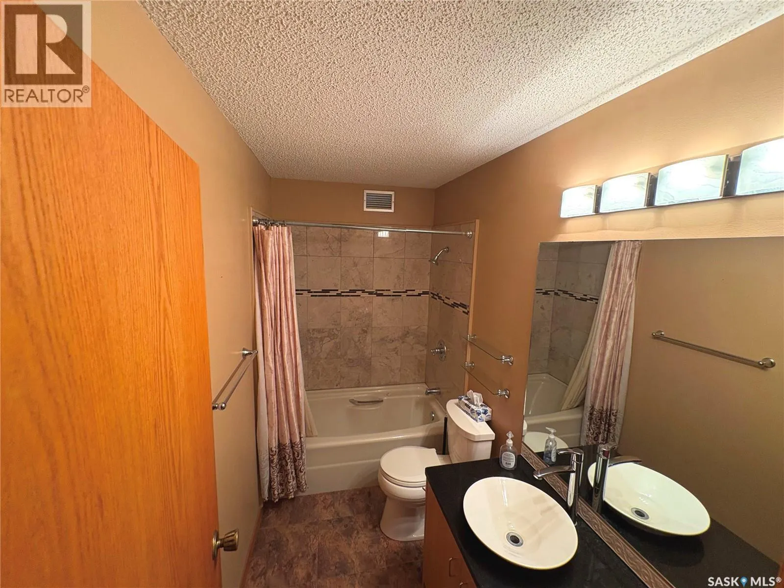 244 Central AVENUE S