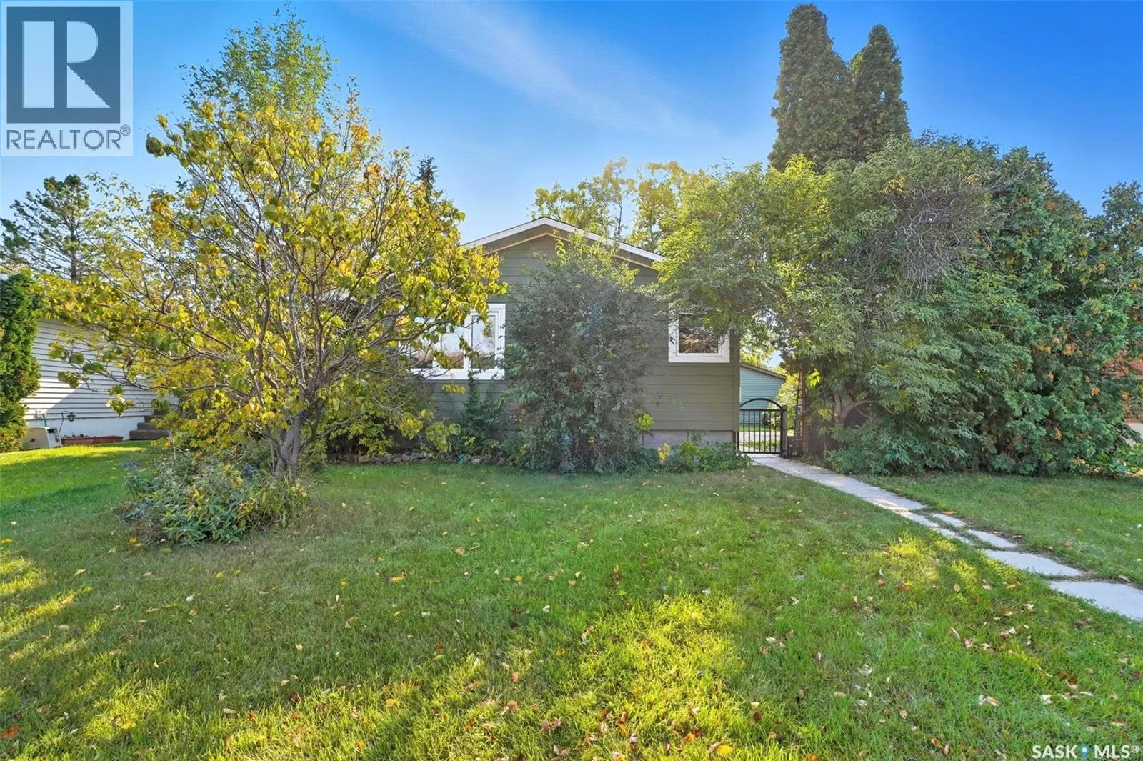 97 Arnason CRESCENT