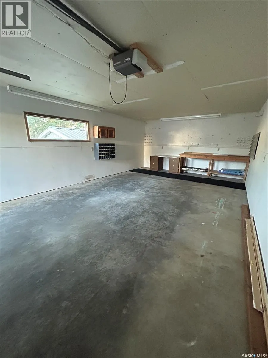 602 Hall STREET