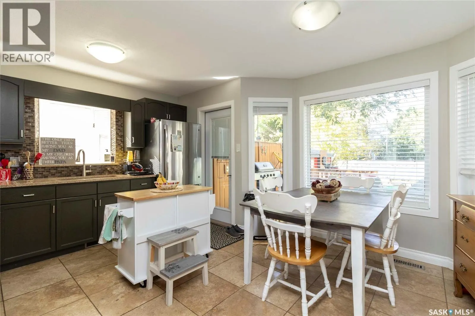 418 Kenderdine ROAD