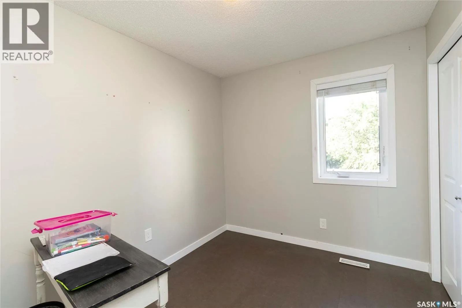 418 Kenderdine ROAD