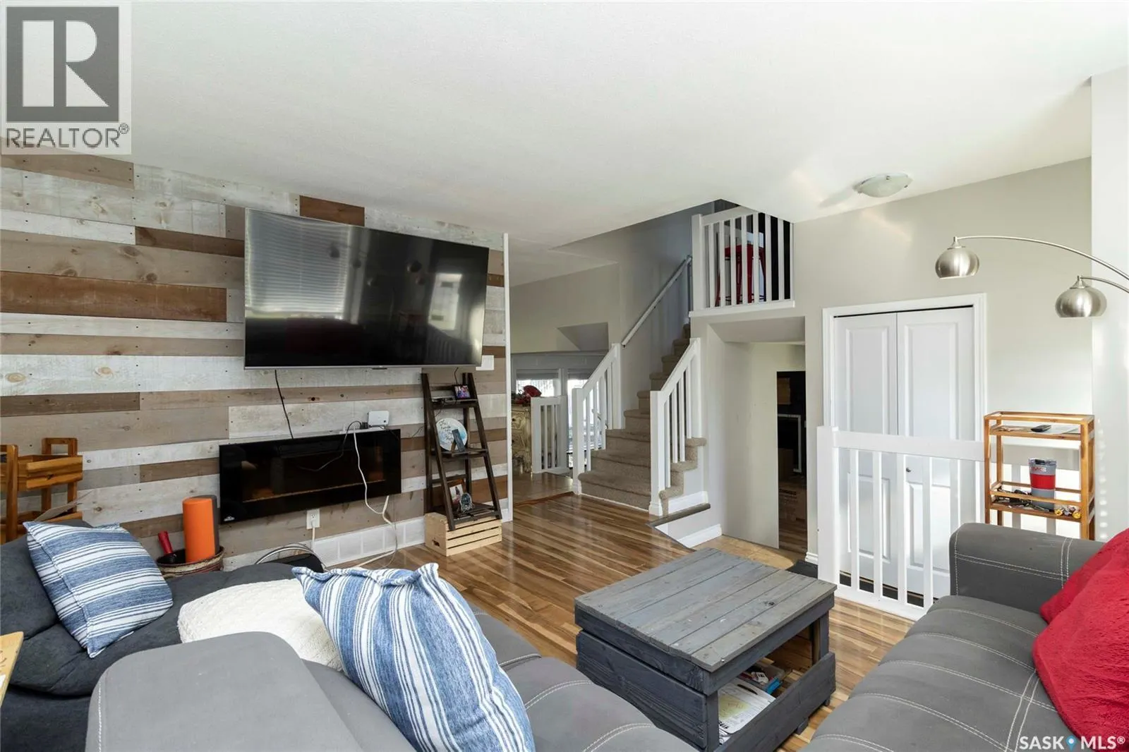418 Kenderdine ROAD