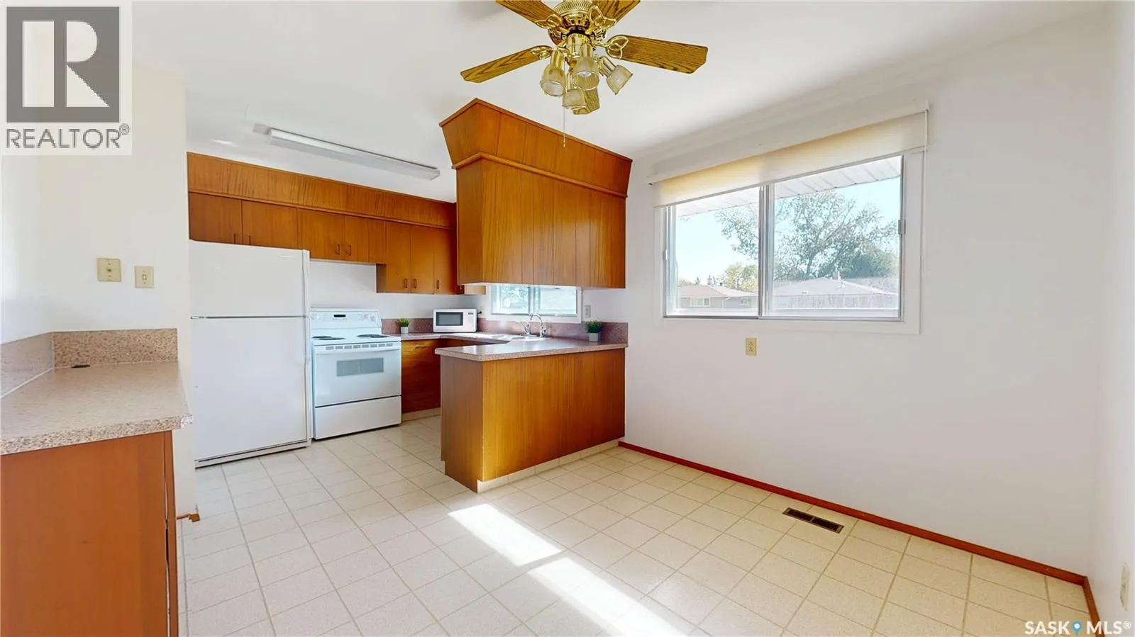 90 HAMMOND ROAD