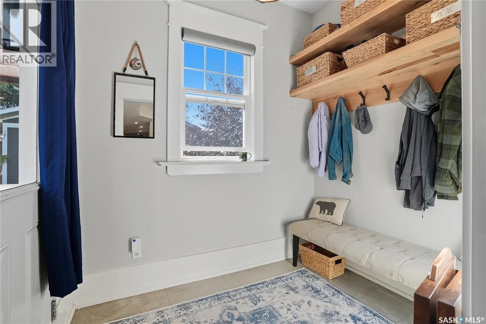 116 9th STREET E