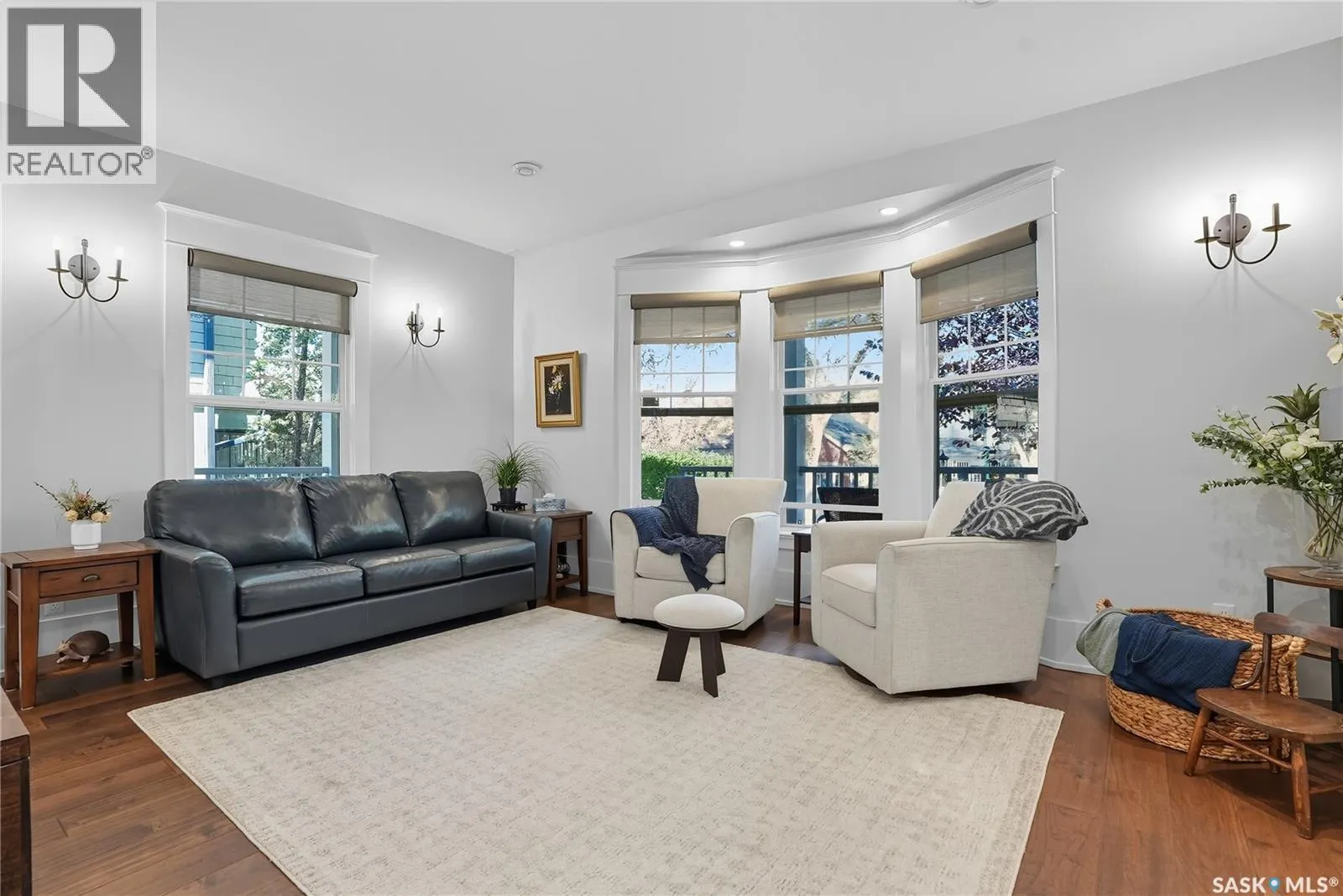 116 9th STREET E