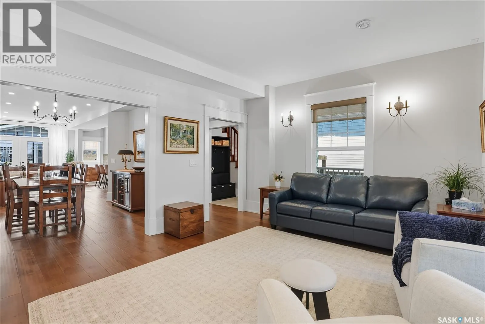 116 9th STREET E