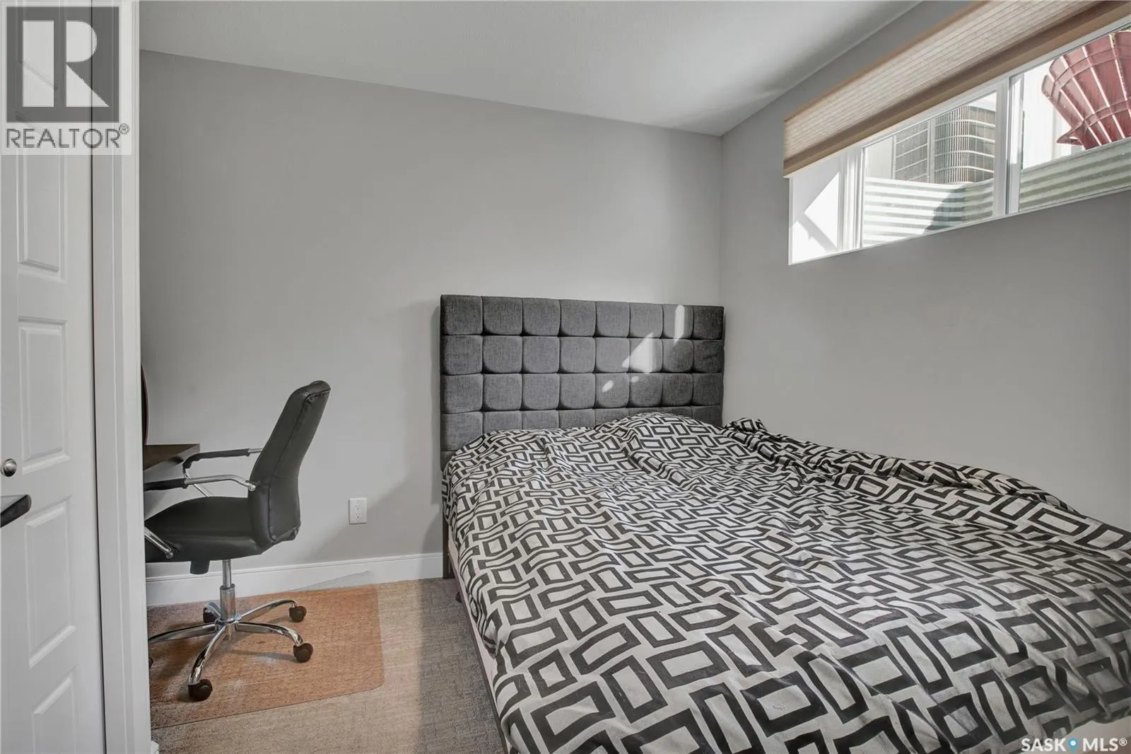 27 115 Veltkamp CRESCENT