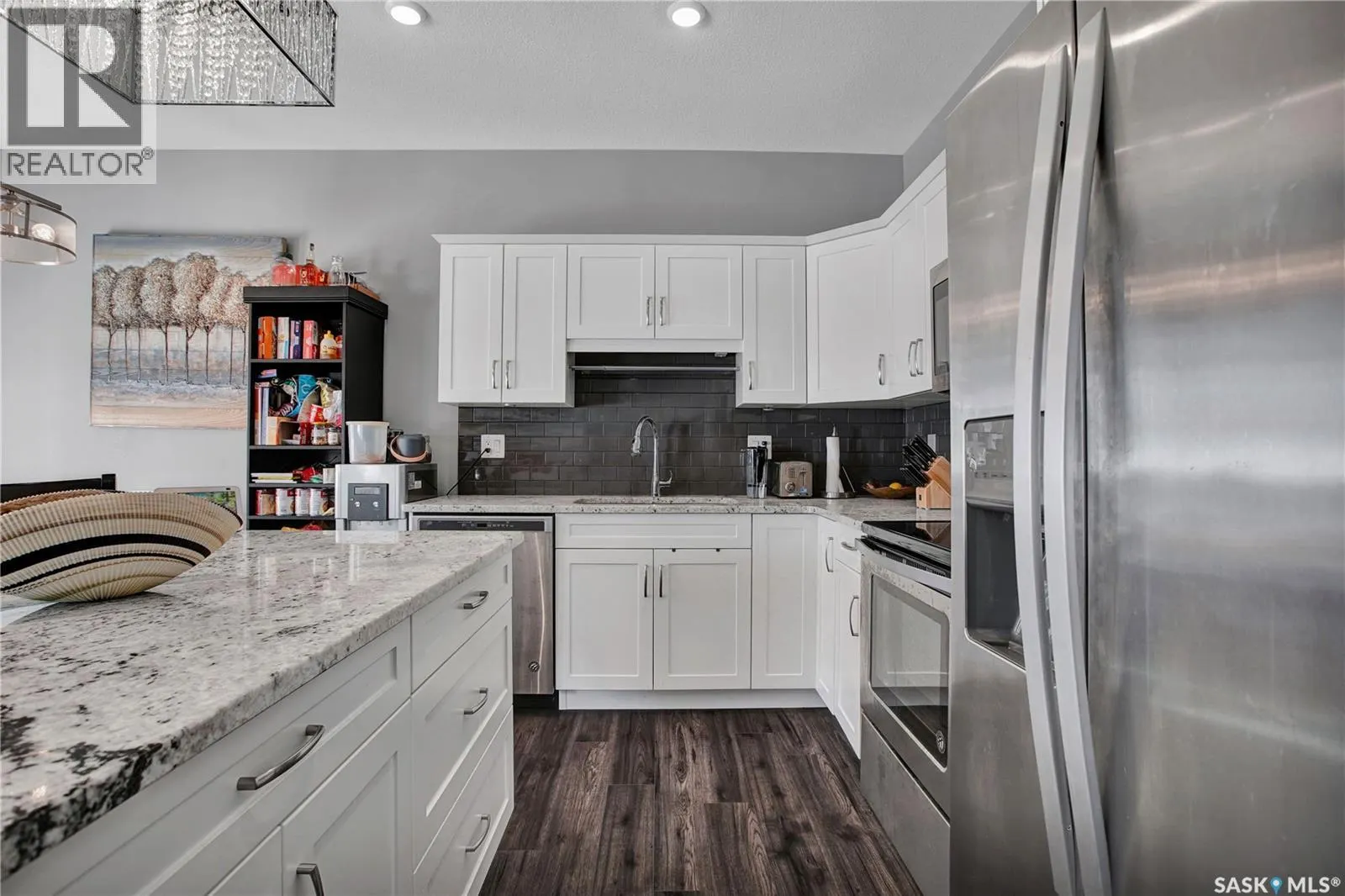 27 115 Veltkamp CRESCENT