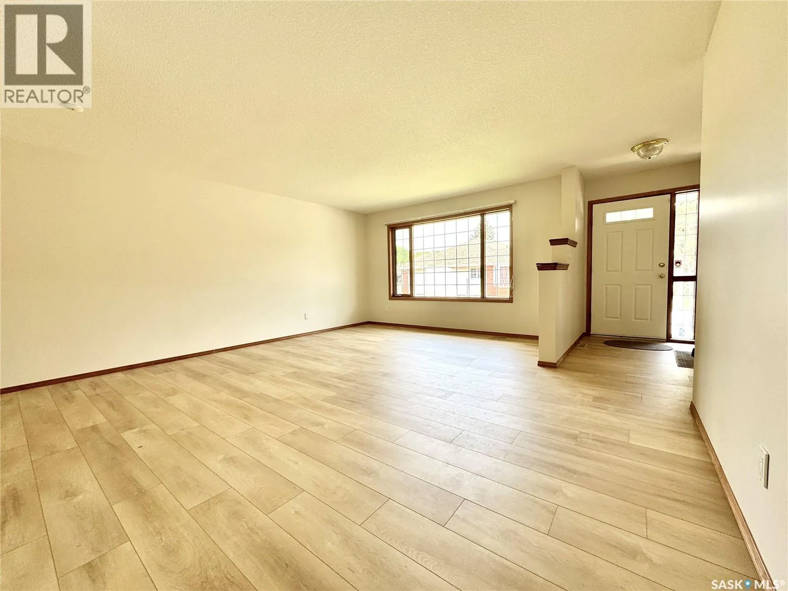 1118 Selo PLACE