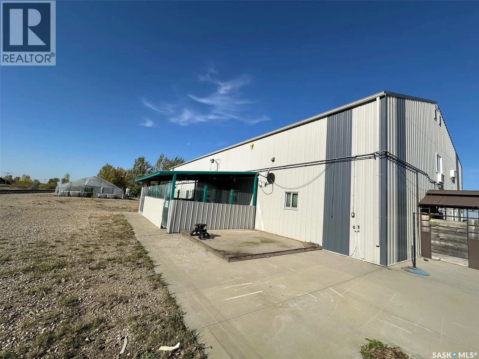 5 109 Industrial DRIVE