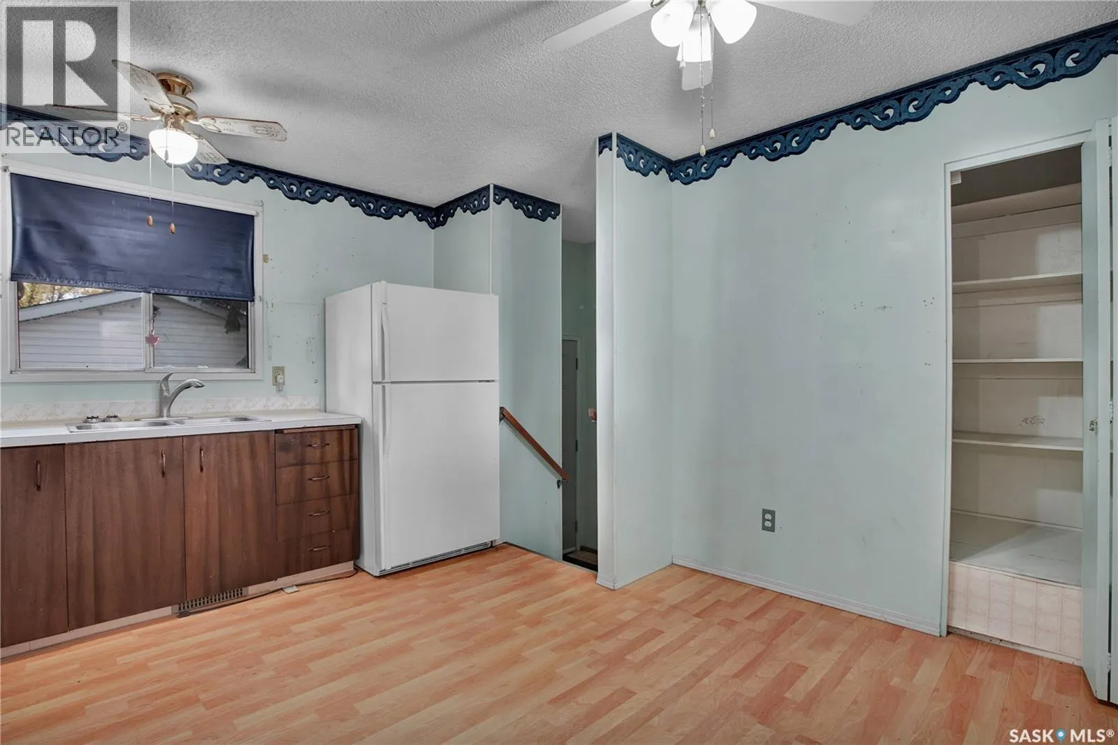 322 Brock CRESCENT