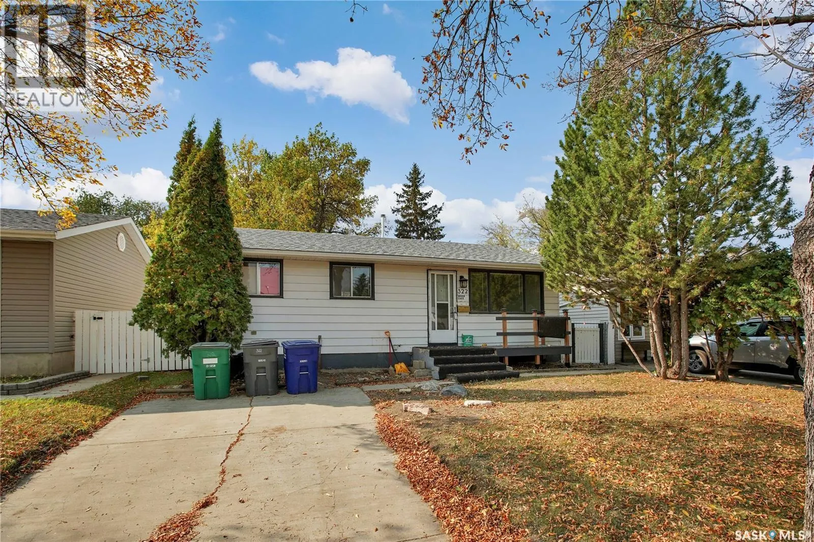 322 Brock CRESCENT