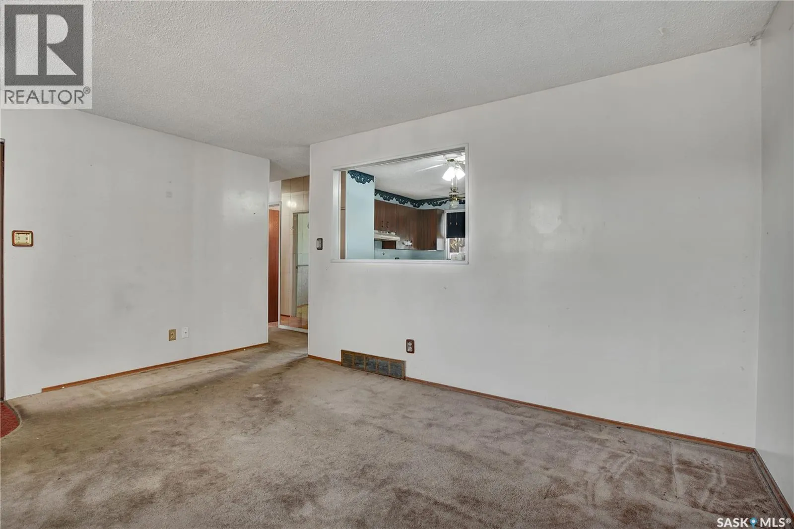 322 Brock CRESCENT