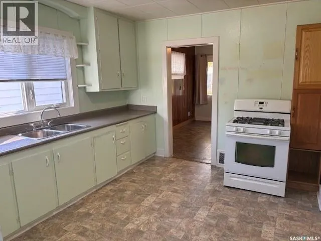 239 3rd AVENUE W
