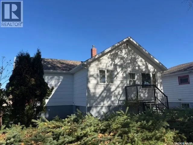 239 3rd AVENUE W