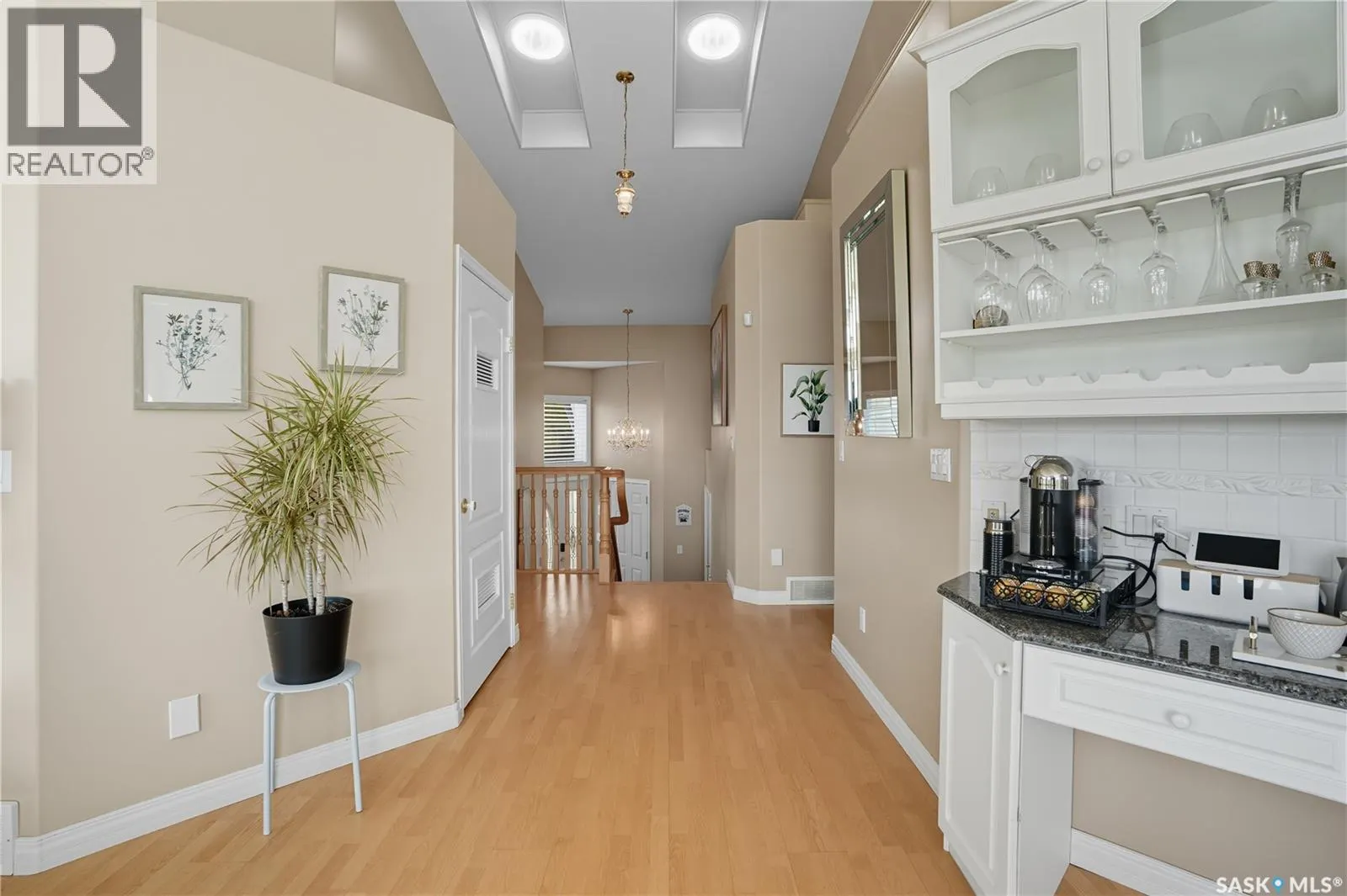 422 Le May CRESCENT