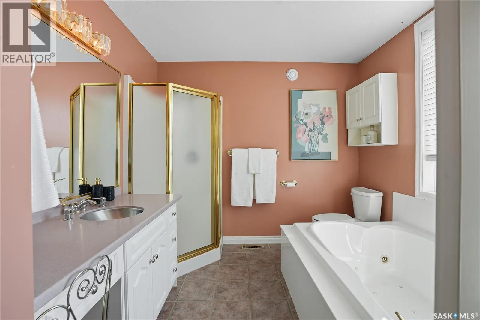 422 Le May CRESCENT