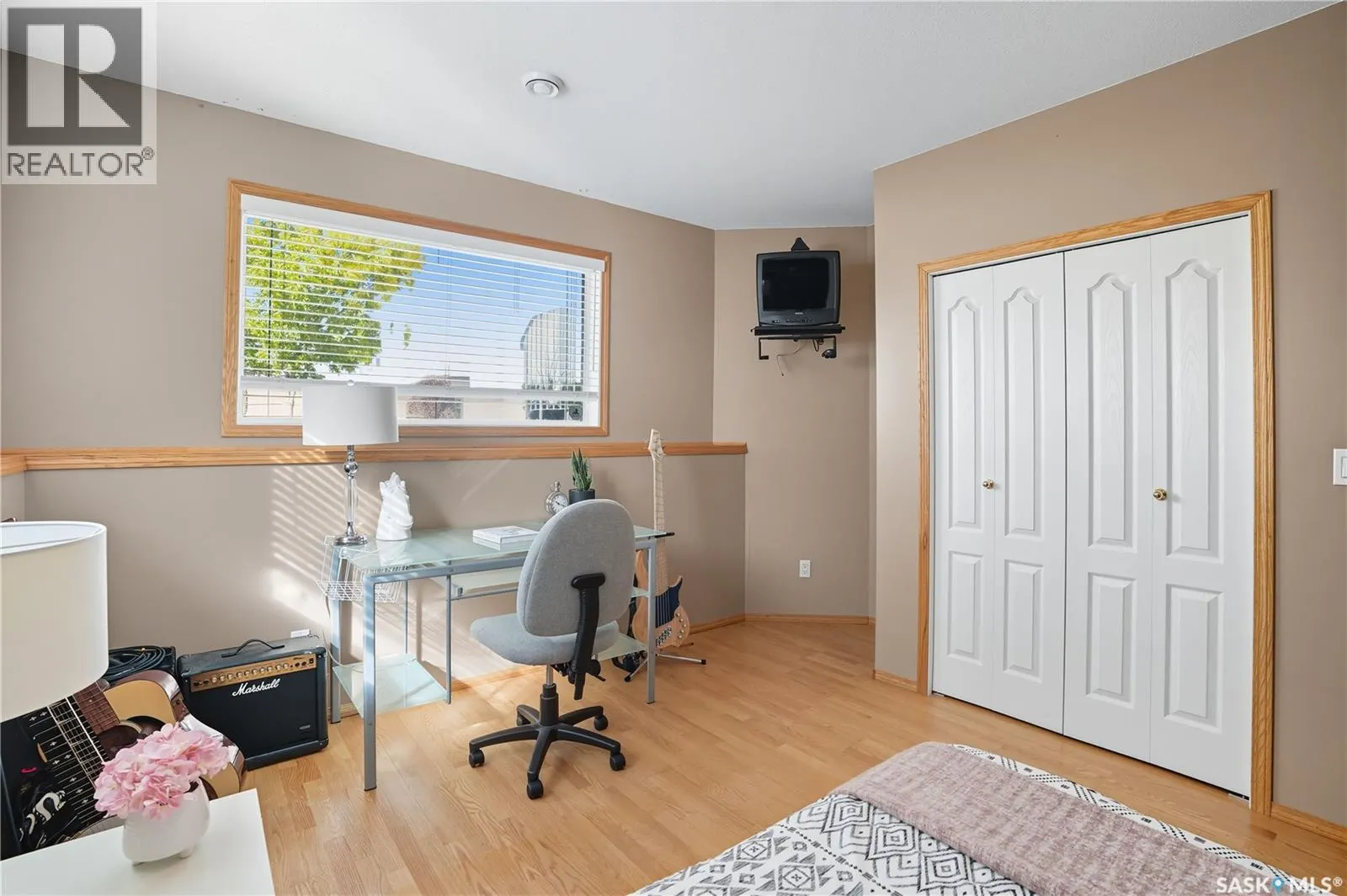 422 Le May CRESCENT