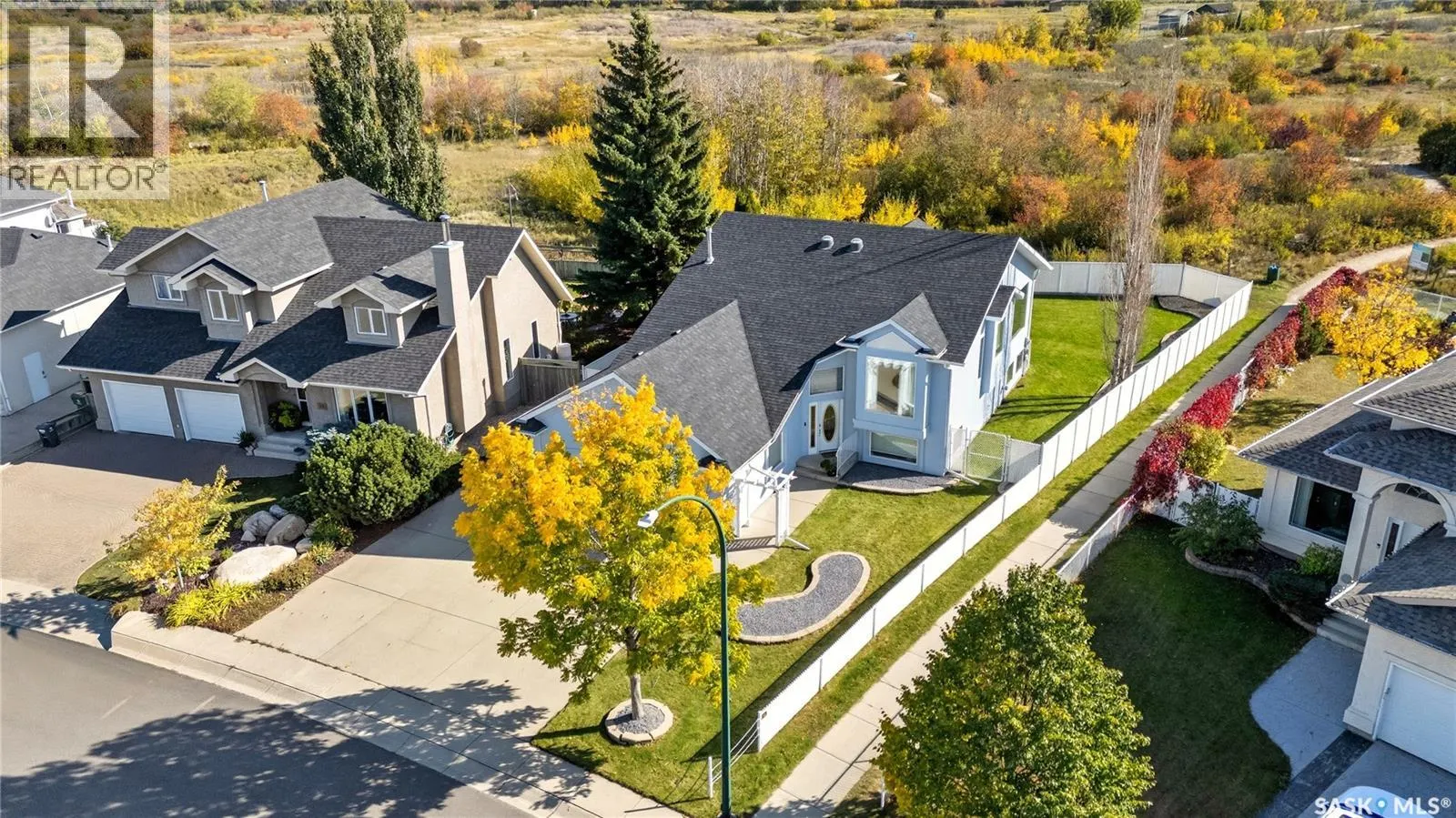 422 Le May CRESCENT