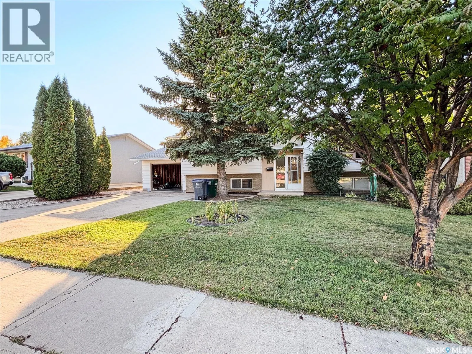 158 Mount Allison CRESCENT