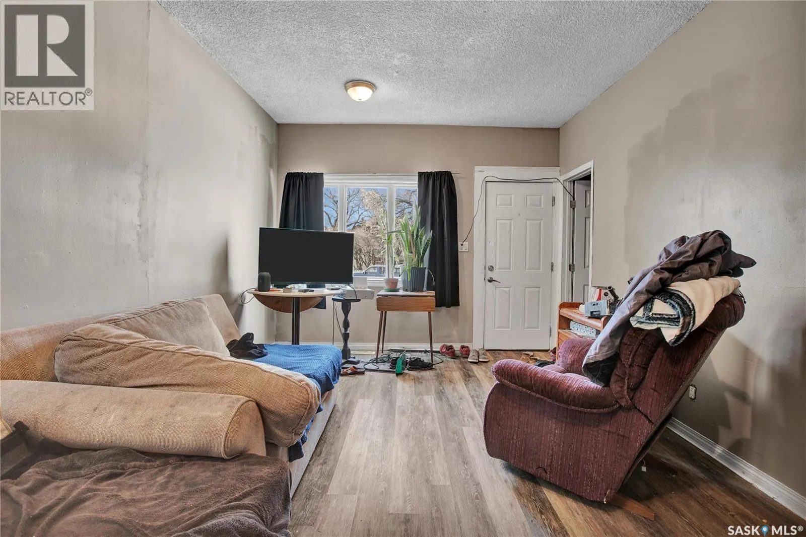 206 K AVENUE S