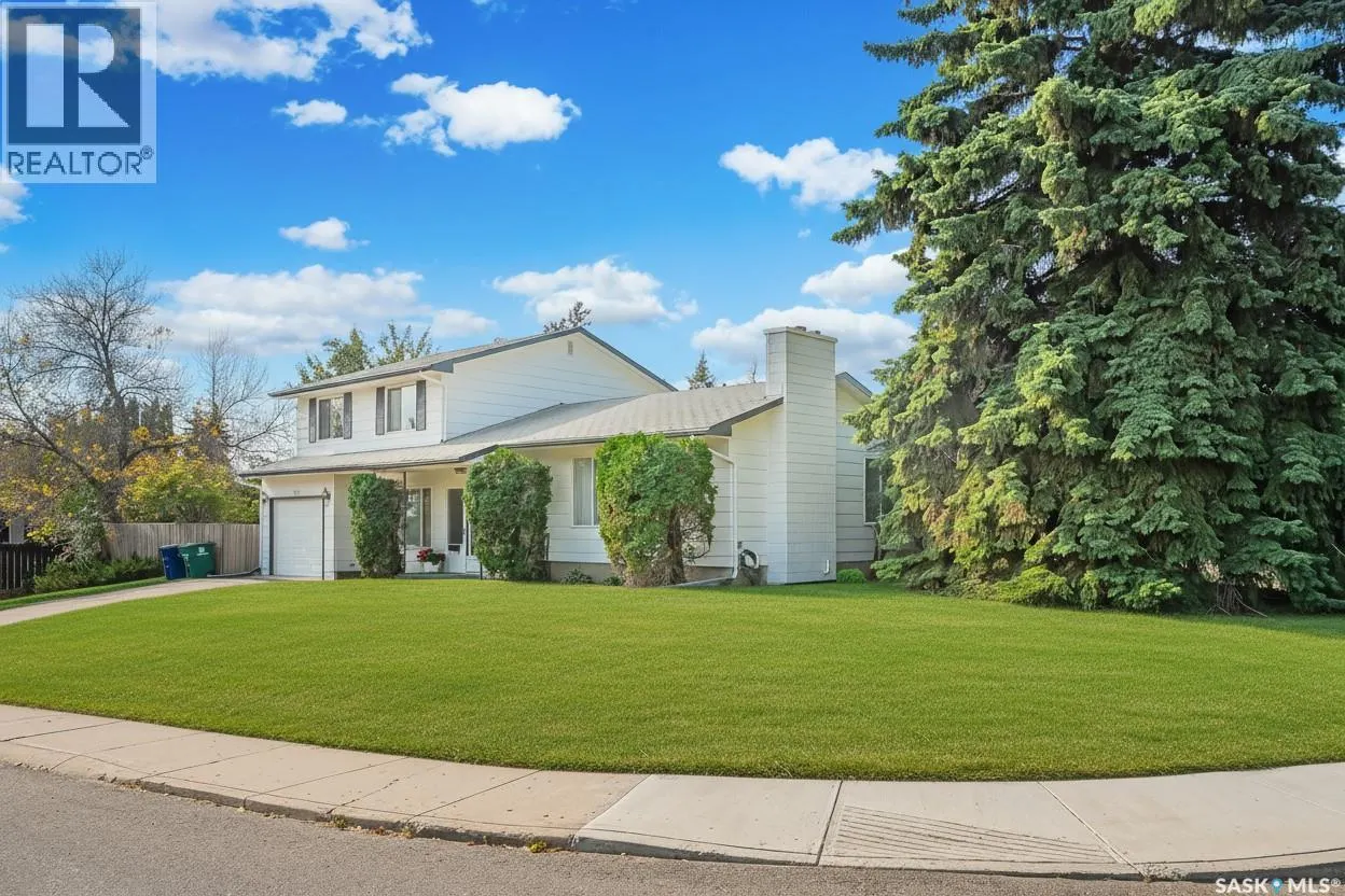 2137 Pembina AVENUE