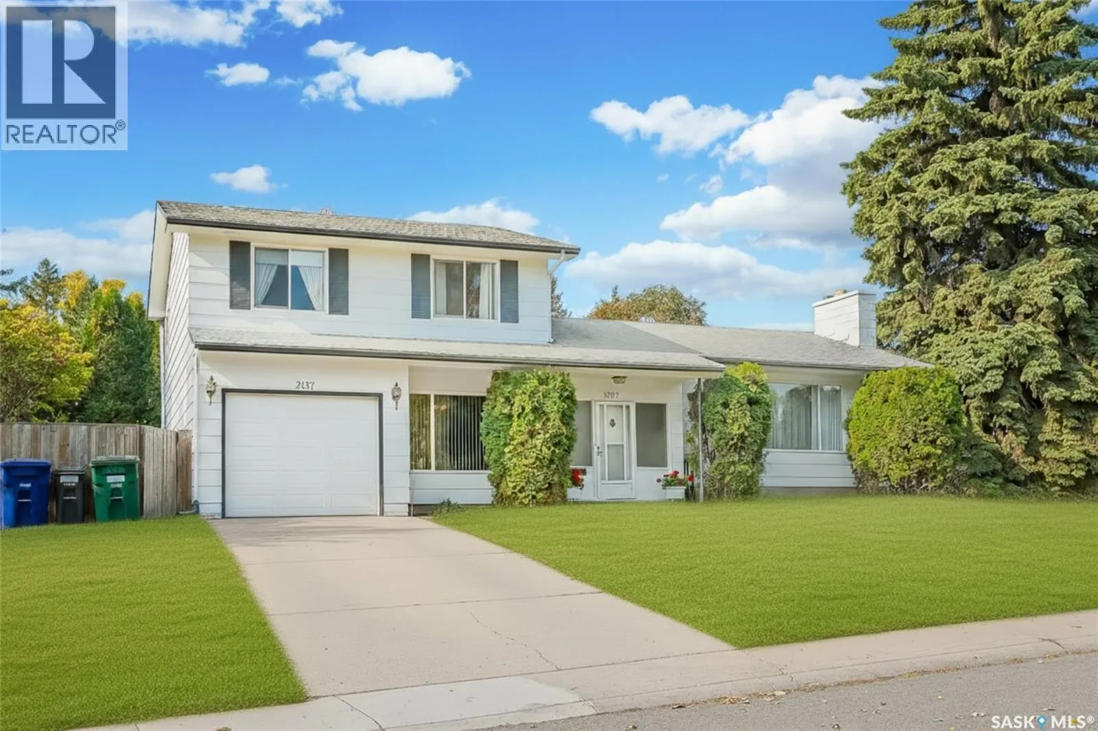 2137 Pembina AVENUE