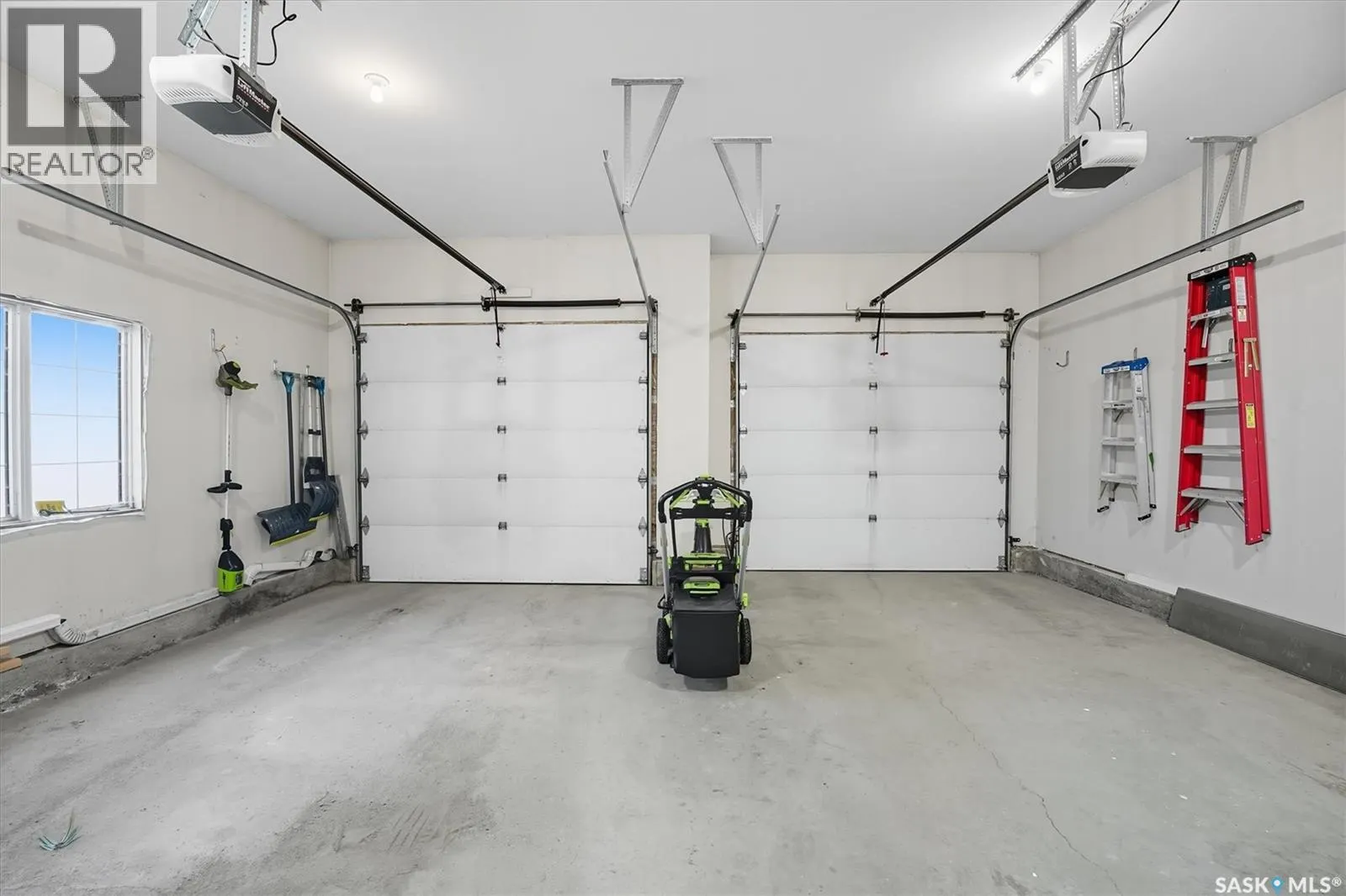 307 Beechmont LANE