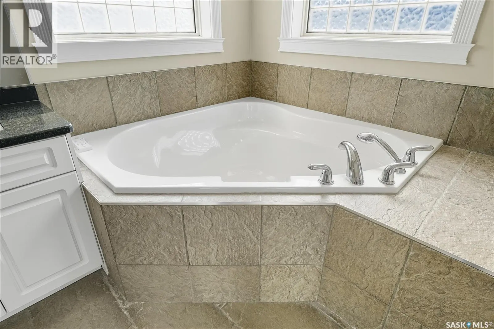 307 Beechmont LANE