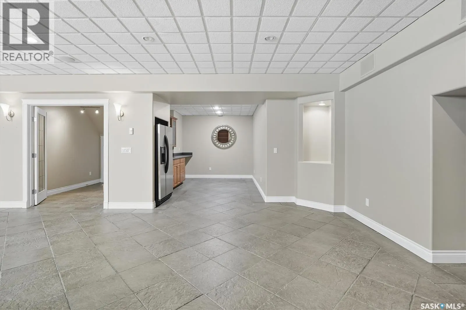 307 Beechmont LANE