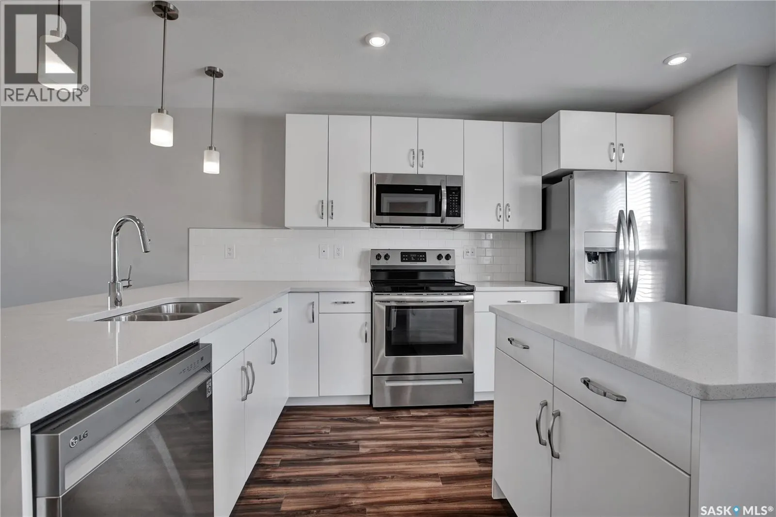 4166 Brighton CIRCLE