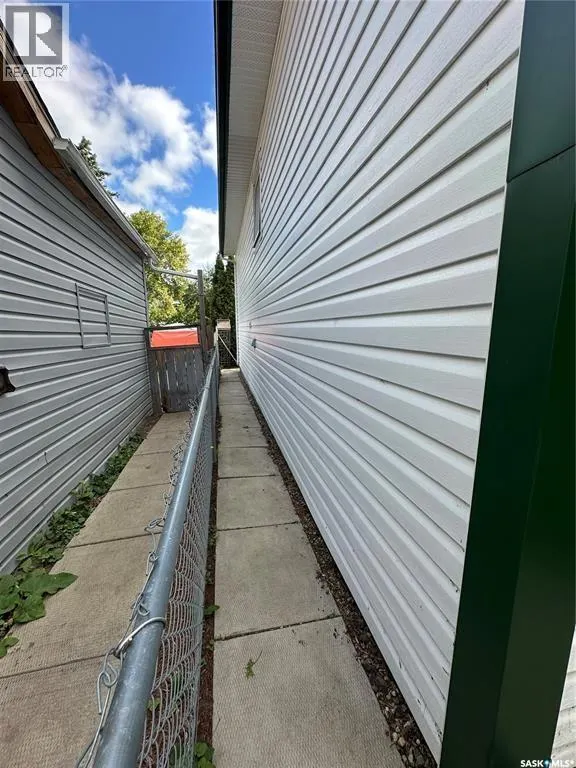 434 R AVENUE S