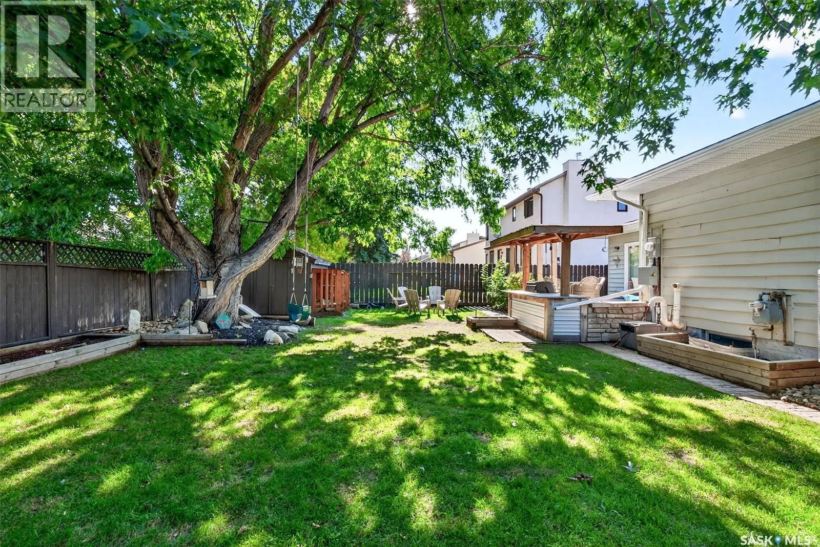 183 Rogers ROAD