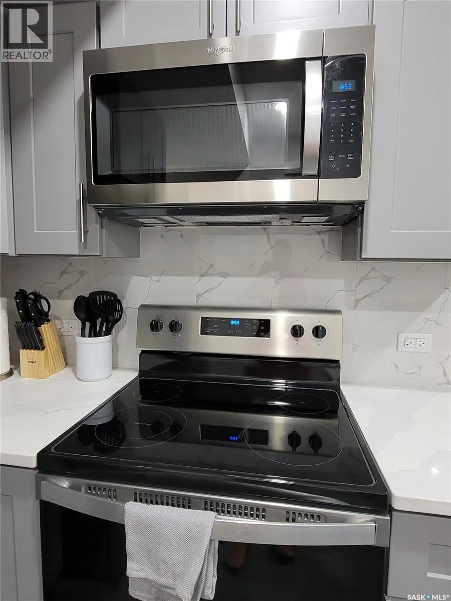 539 Ells CRESCENT