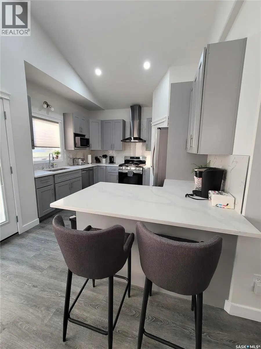 539 Ells CRESCENT